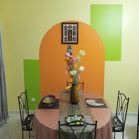 Delices Chez L'Habitant Diack Dakar Exteriör bild