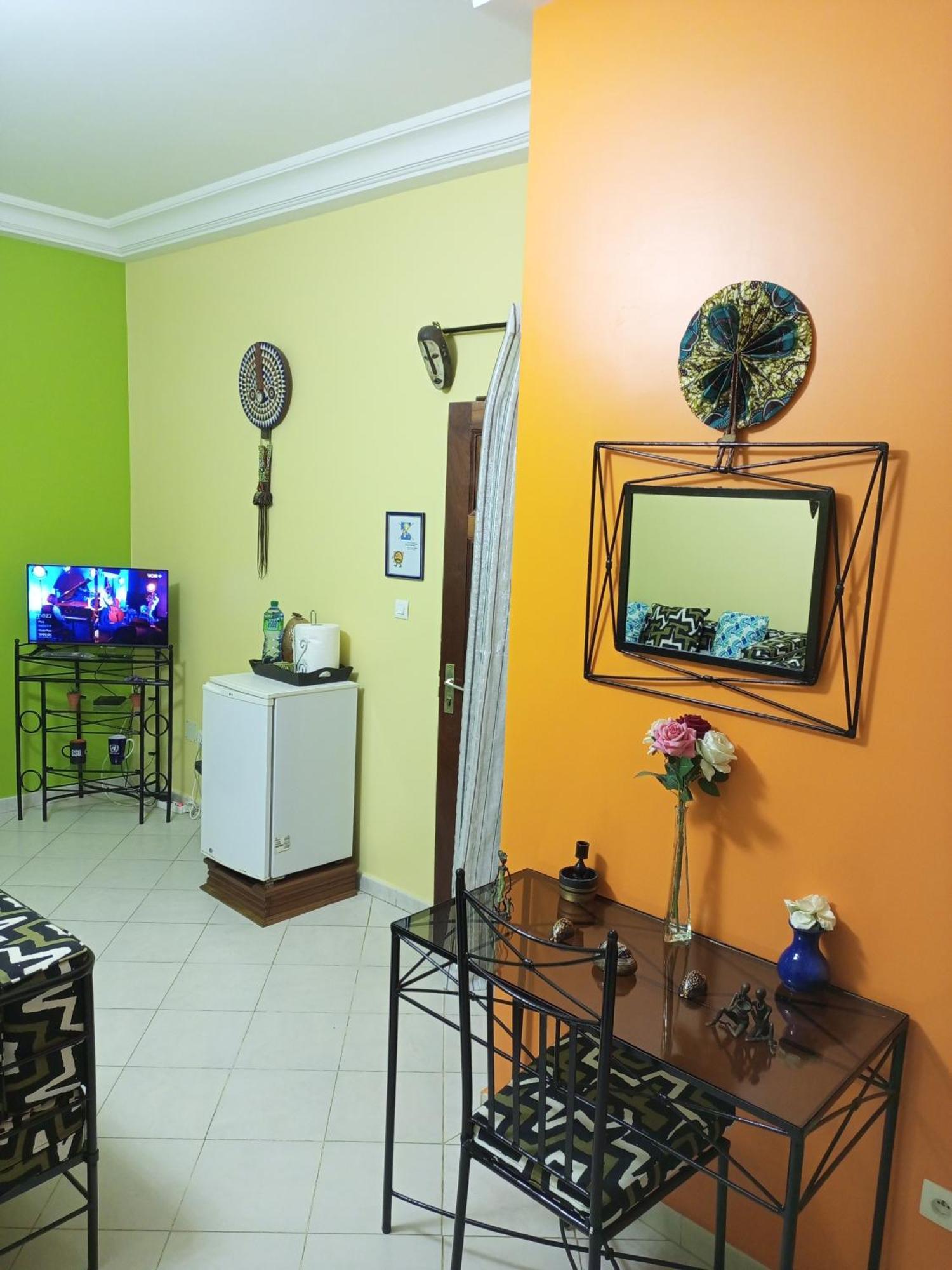 Delices Chez L'Habitant Diack Dakar Exteriör bild